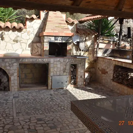 Holiday home Vista Marianello Licata