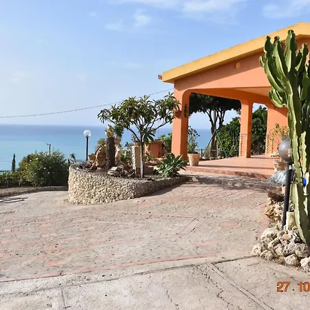 Vista Marianello Holiday home *